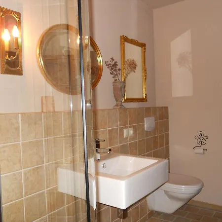 Ferienhaus Weyerhof, Mosel, Naehe Koblenz, Grosser Garten, Sauna, Fahrraeder Hébergement de vacances